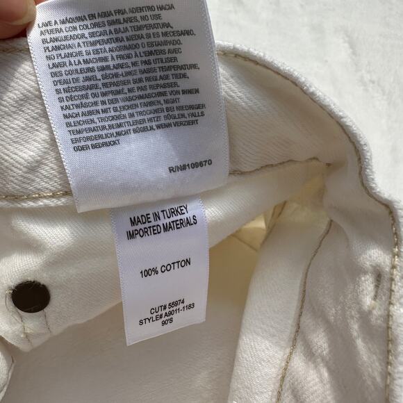 AGOLDE 90's Pinch Waist High Rise Cutoff Jean Shorts Porcelain White Size 30 - Picture 14 of 14